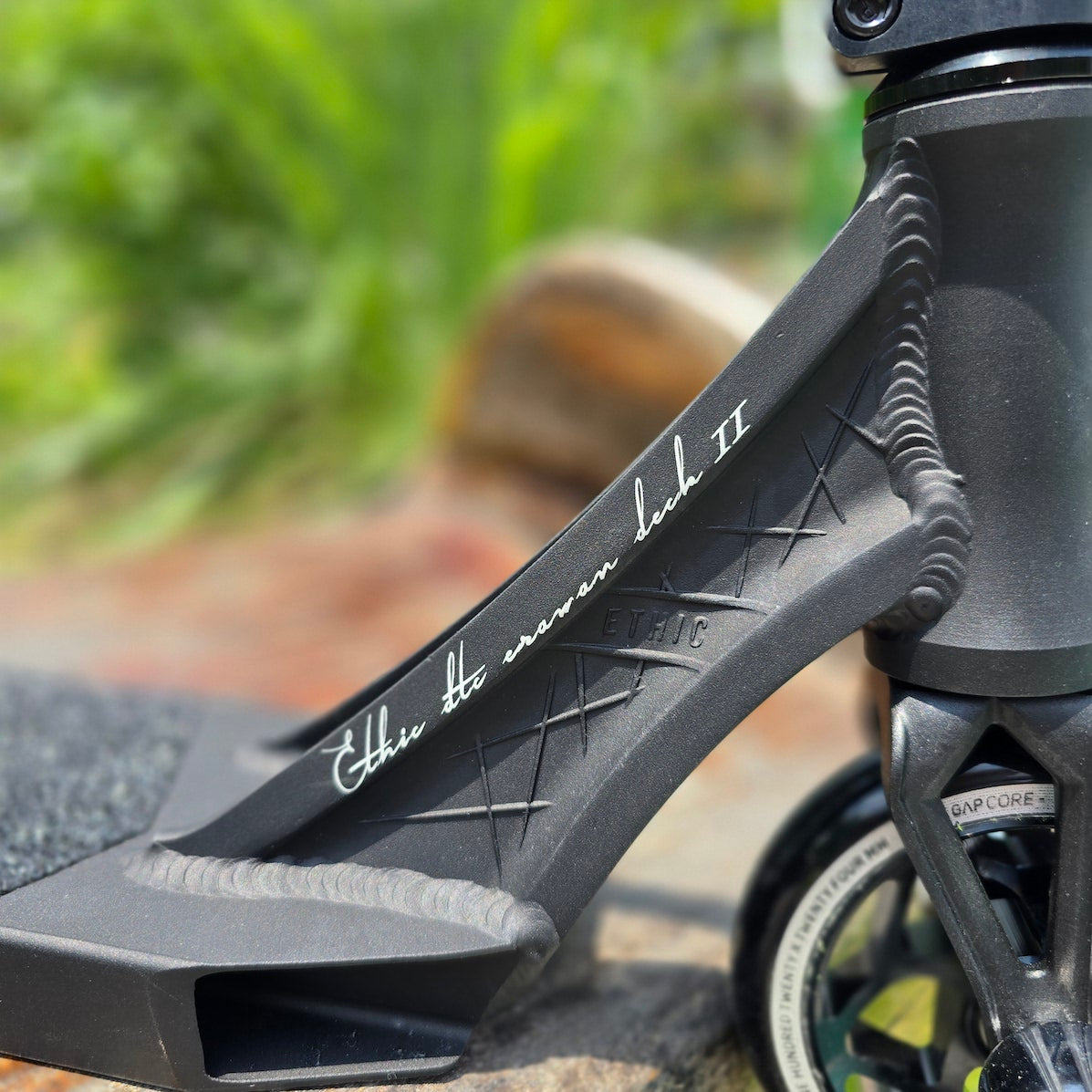 ODDSTASH MAMUSHI CUSTOM SCOOTER